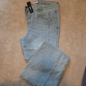 Fashion Nova Light Blue Wide Leg Women's Jeans